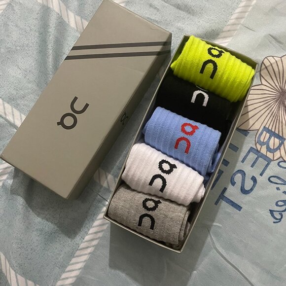 On Running Mid-Cut Socks 5-Pair Set - Picture 4 of 4